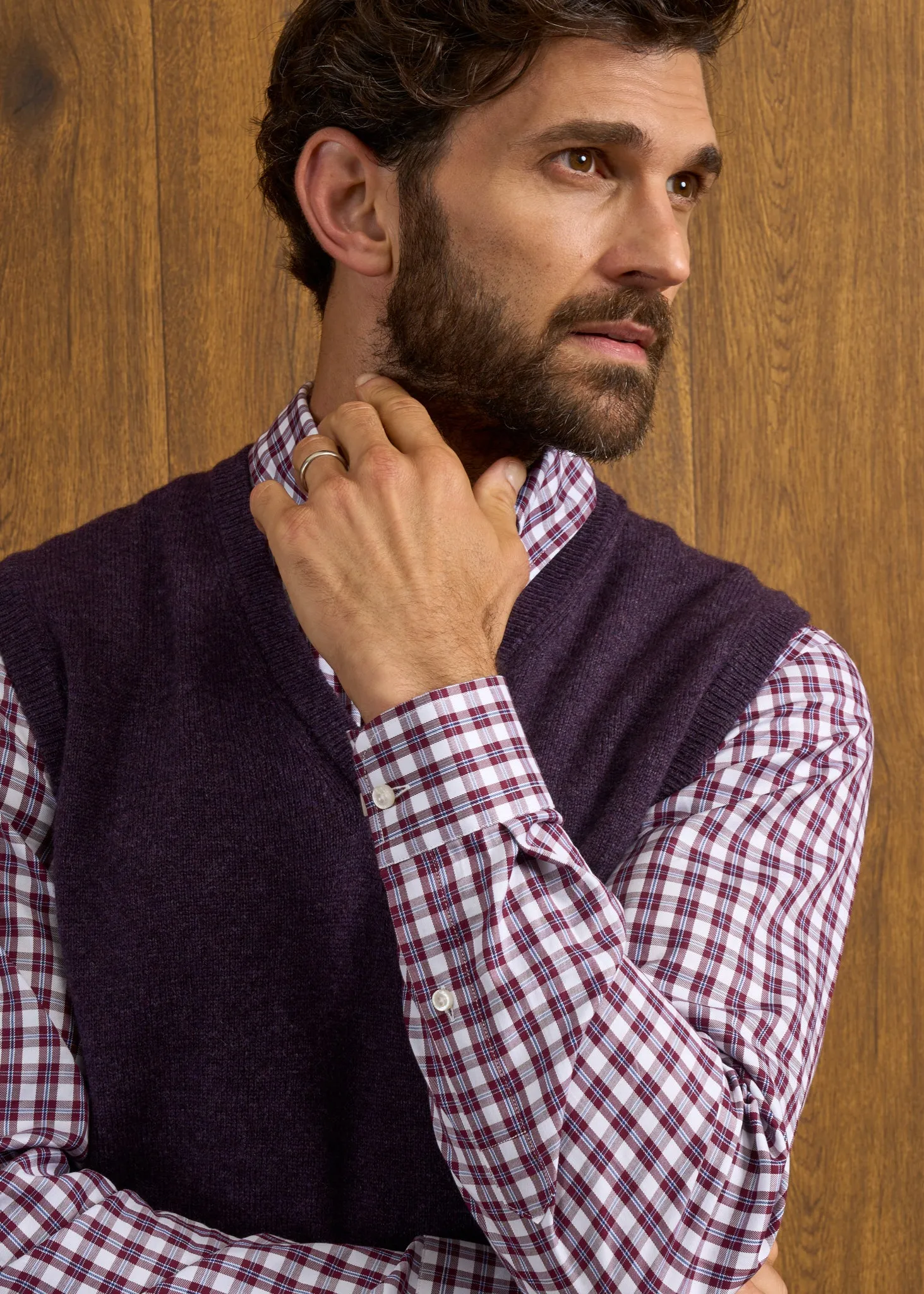 Norfolk Men's Lambswool Slipover in Elderberry - Classic Fit