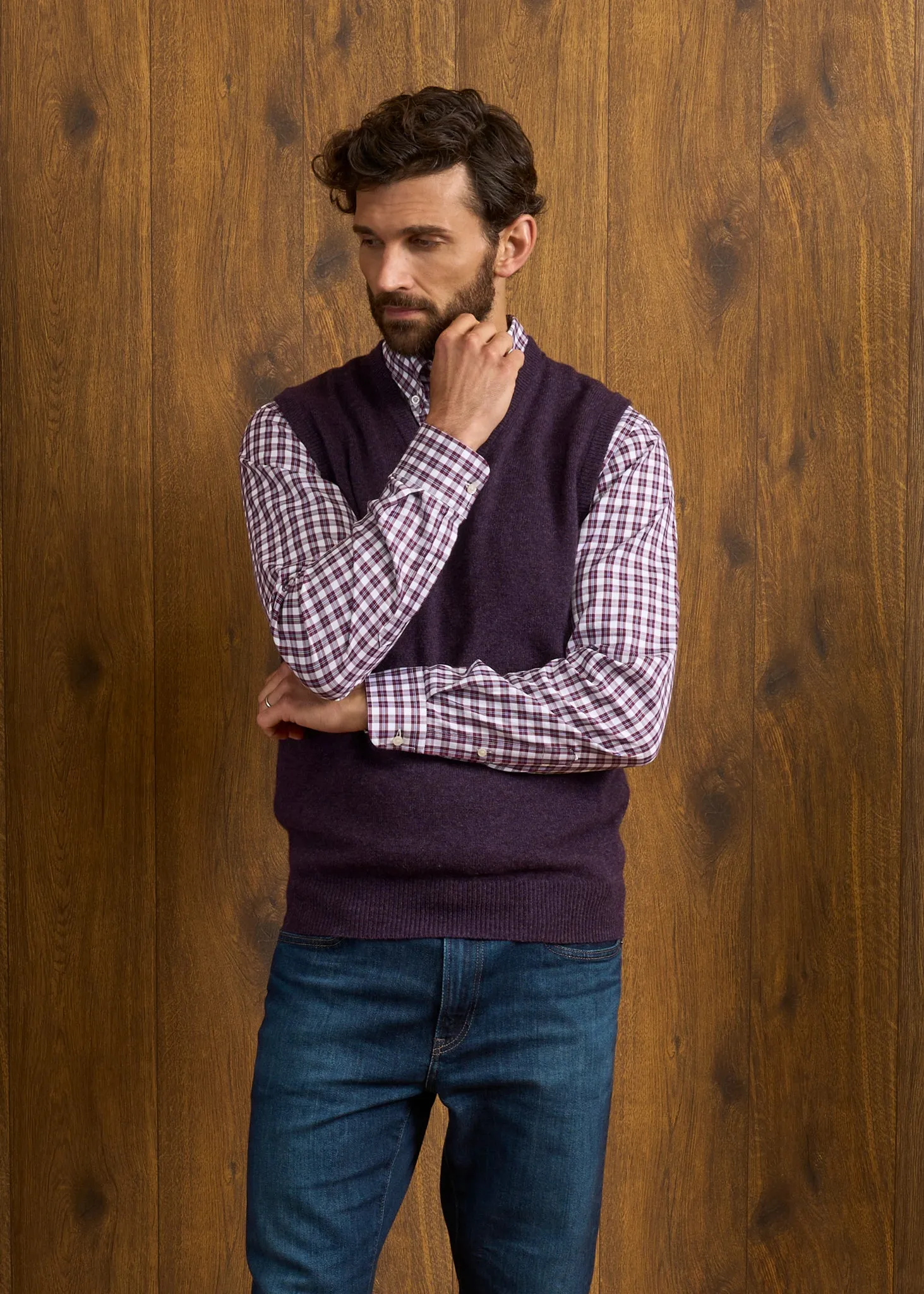 Norfolk Men's Lambswool Slipover in Elderberry - Classic Fit