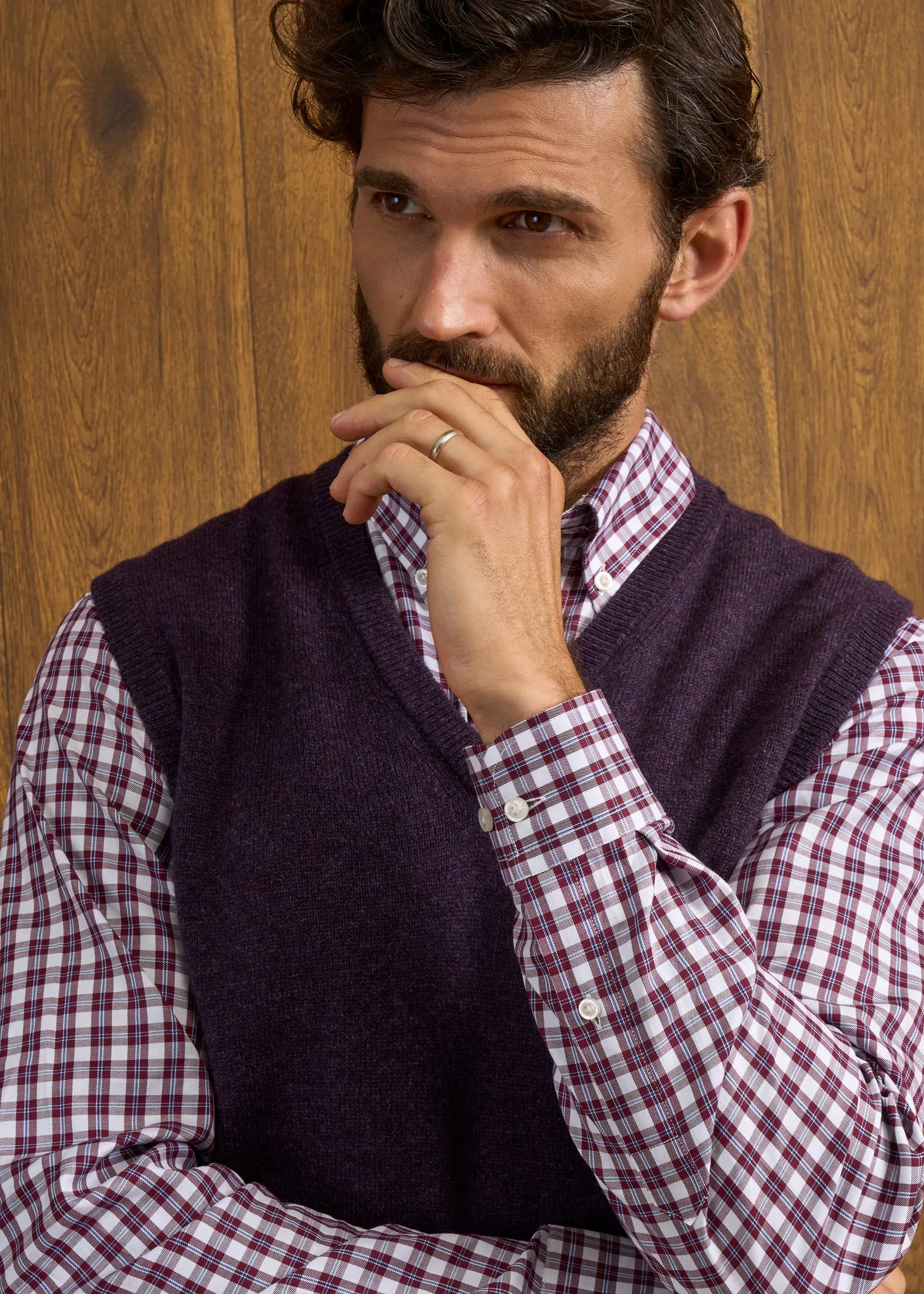 Norfolk Men's Lambswool Slipover in Elderberry - Classic Fit