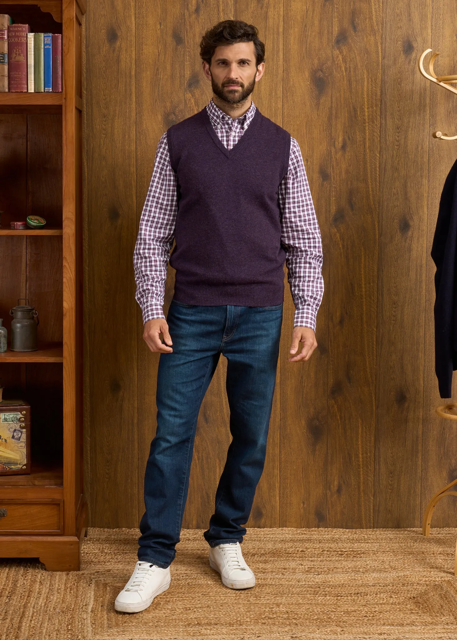 Norfolk Men's Lambswool Slipover in Elderberry - Classic Fit