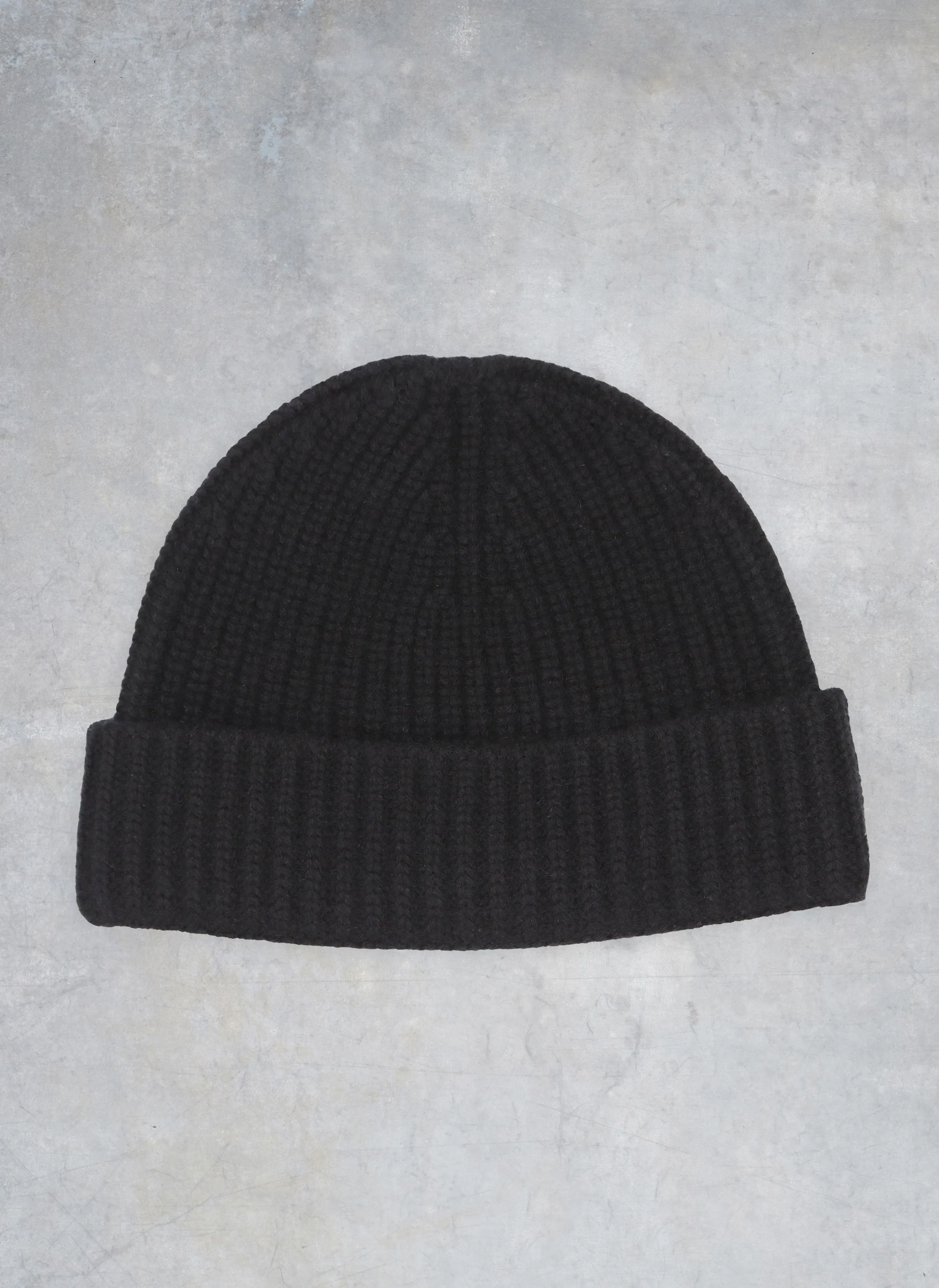 Pure Cashmere Unisex Rib Beanie in Black