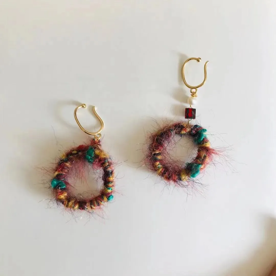 "Beams" Wool Clip Earrings